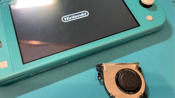 任天堂SwitchLite冷却ファン交換【Switch修理所沢】