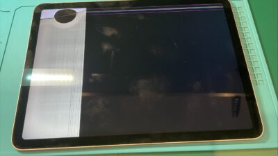 iPadAir第4世代液晶漏れの画面修理【iPad修理所沢】