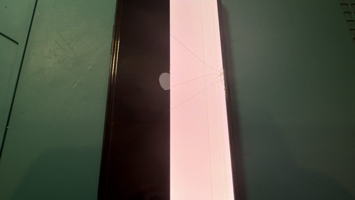 iPhone11ProMax画面修理【iPhone修理所沢】