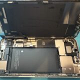 バッテリー膨張したiPhone13の修理【iPhone修理所沢】