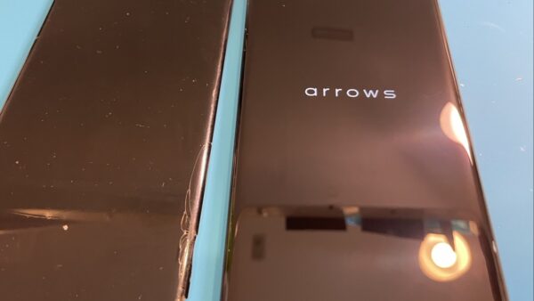 arrows 5G F-51A画面割れの修理【スマホ修理所沢】