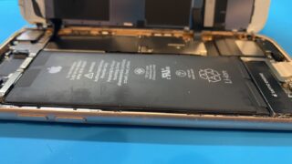 iPhone8バッテリー交換【スマホ修理所沢】