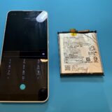 AQUOS Wishバッテリー膨張の修理【スマホ修理所沢】