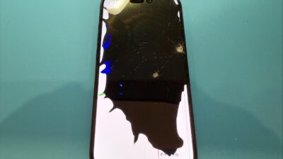 iPhone15の画面故障を即日お直し【所沢iPhone修理】