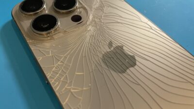 iPhone15Pro背面ガラス割れ修理【iPhone修理所沢】