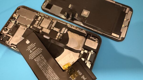 iPhone11Proバッテリー交換【iPhone修理所沢】