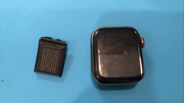 AppleWatchバッテリー交換【SmaFast所沢】