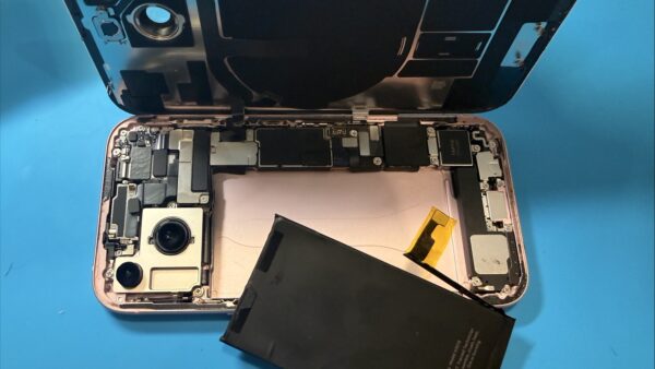 iPhone15バッテリー交換【iPhone修理所沢】
