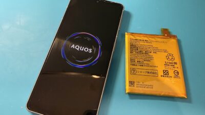 AQUOS Sense7 バッテリー交換【スマホ修理所沢】