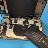 iPhone11の充電の減りが早い？バッテリー交換で快適に改善！【iPhone修理所沢】