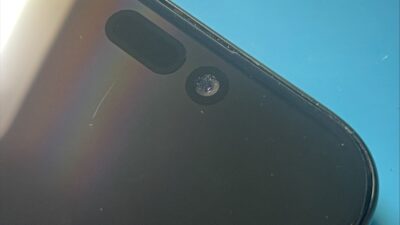 iPhoneインカメラのほこり除去【iPhone修理所沢】