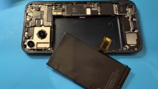 iPhone14バッテリー交換の【iPhone修理所沢】