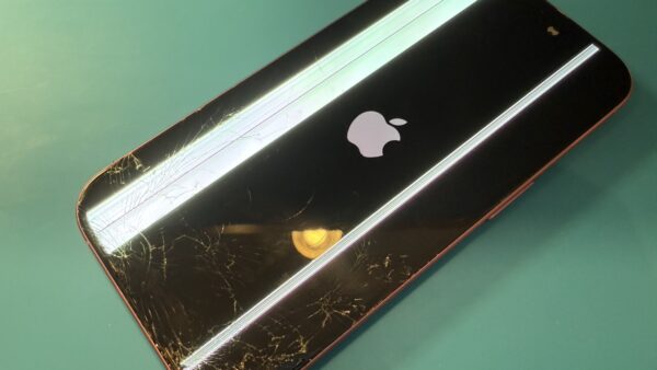 iPhone16即日画面修理【iPhone修理所沢】