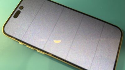 iPhone15液晶故障画面修理【iPhone修理所沢】