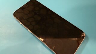 iPhone15ガラス割れブラックアウト画面修理【iPhon...